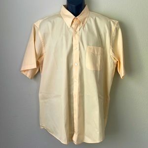 Men’s Dockers Yellow short sleeve shirt